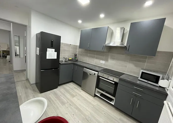 Lovely Emile Zola Apartmán